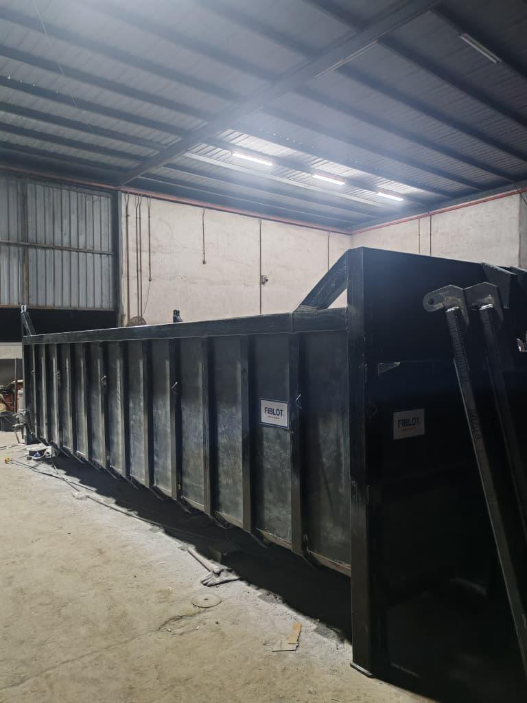 FFB RoRo Lorry photo